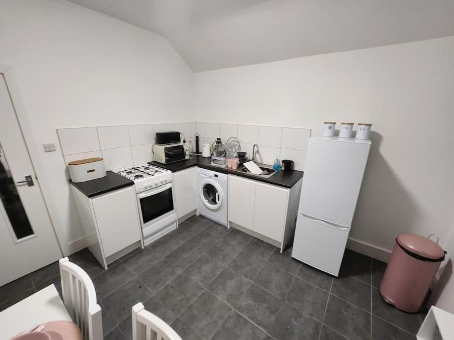 Nice Cosy Flat. Walking Distance To City Nottingham Extérieur photo